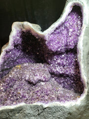 Amethist hat ein Gewicht von 568 kg aus Brasilien