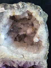 Uniek Amethist geode paar met 2 verschillende kamers