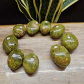 Groene opaal handstenen