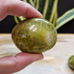 Groene opaal handstenen