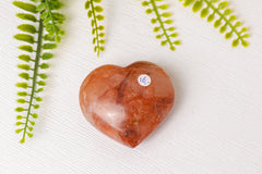 Hartjes van hematoïde kwarts