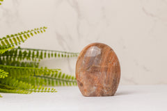 Perzik maansteen sculpturen