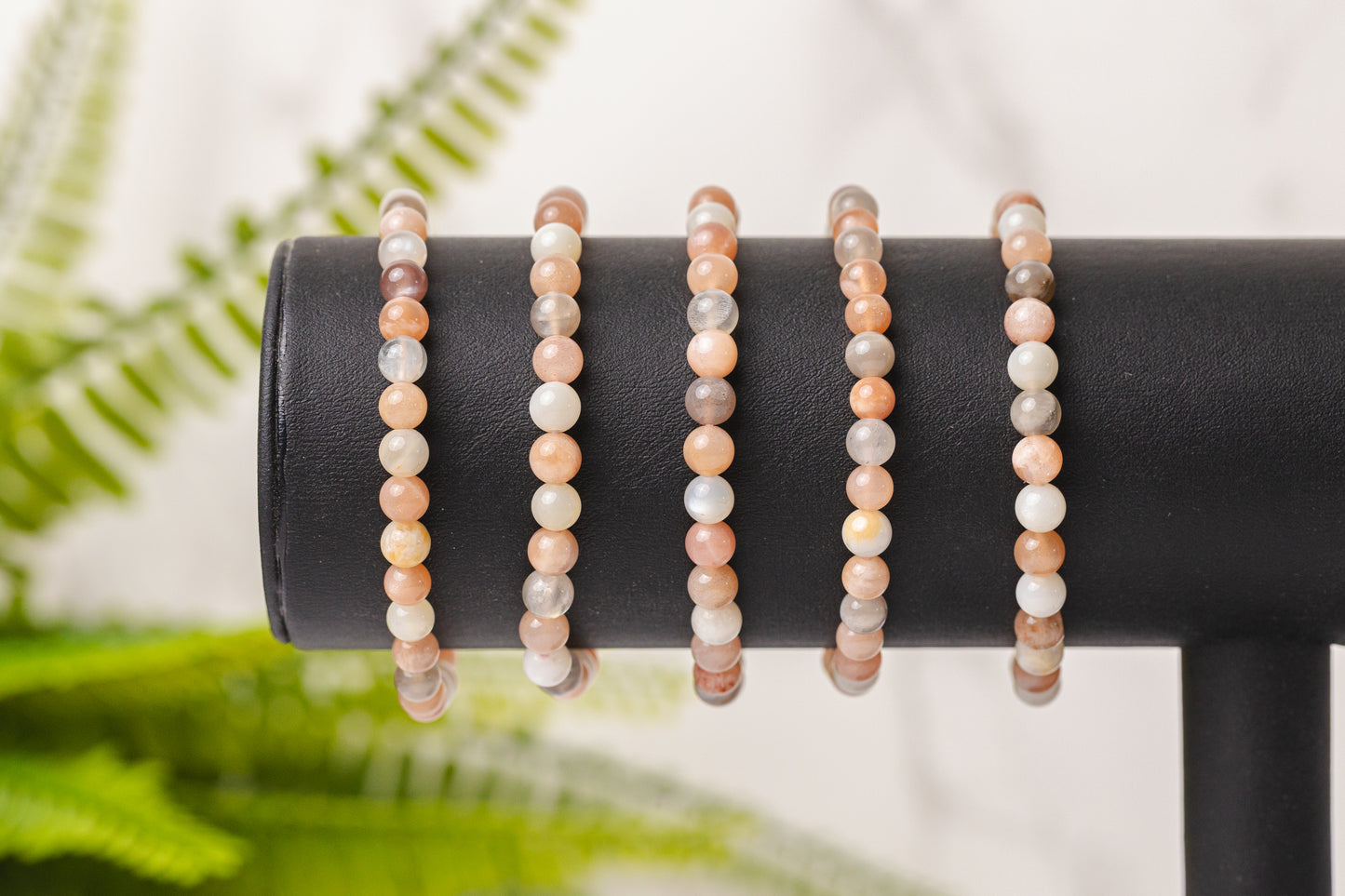 Maansteen mix armband rond 6mm - 3e gratis