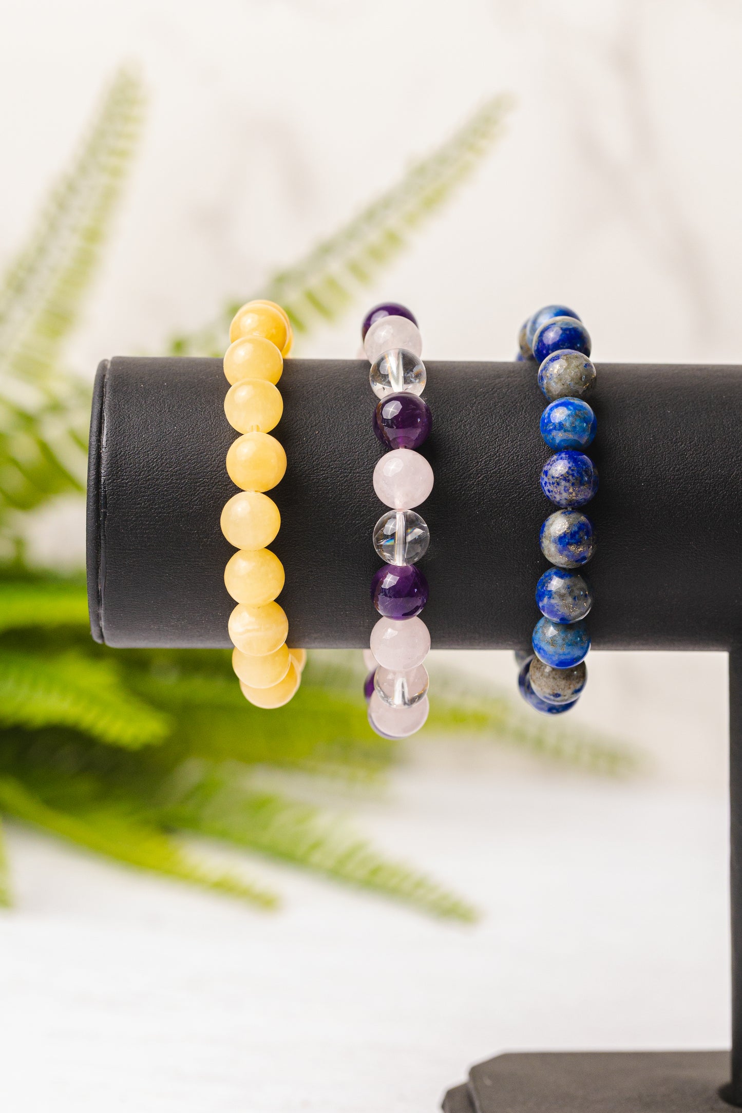 Div. soorten kogelarmbanden 10mm - 3e gratis
