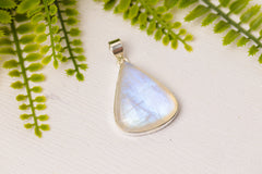 Zilveren maansteen druppel hanger