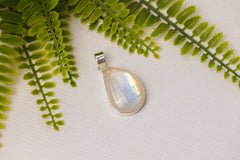 Zilveren maansteen druppel hanger