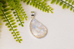 Zilveren maansteen druppel hanger