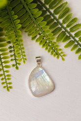 Zilveren maansteen hanger