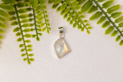 Zilveren maansteen hanger