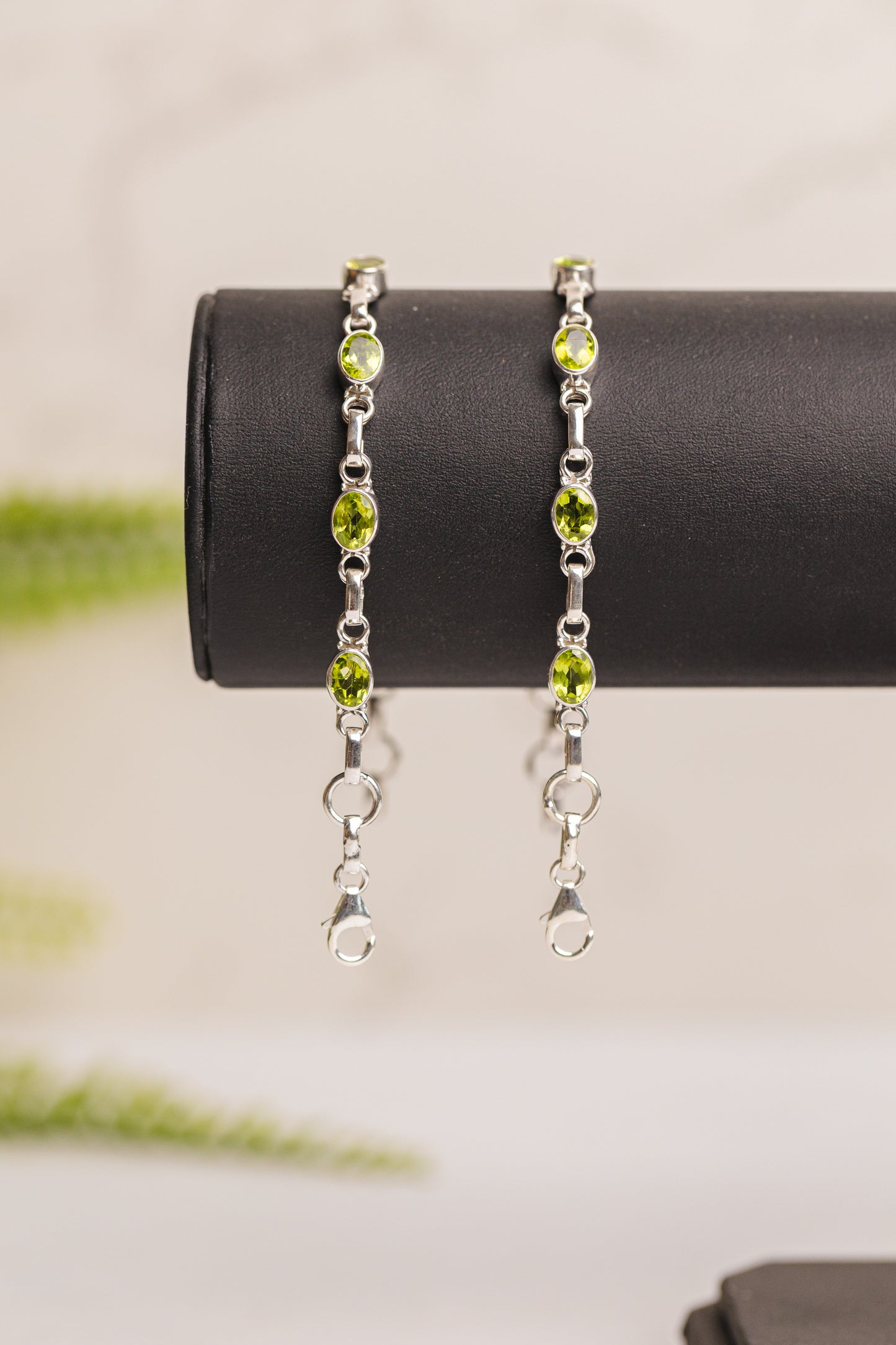Zilveren peridot armband ovaal