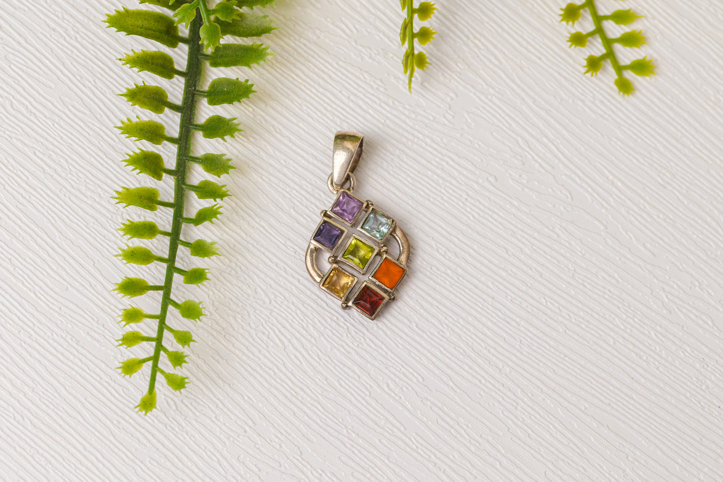 Zilveren chakra hangers