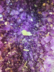 Hoge kwaliteit Amethist geode met Calciet