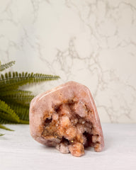 Roze Amethist freeform nummer 3