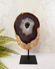 Agaat geode op standaard