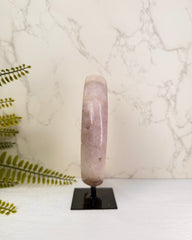 Roze Amethist maan op standaard