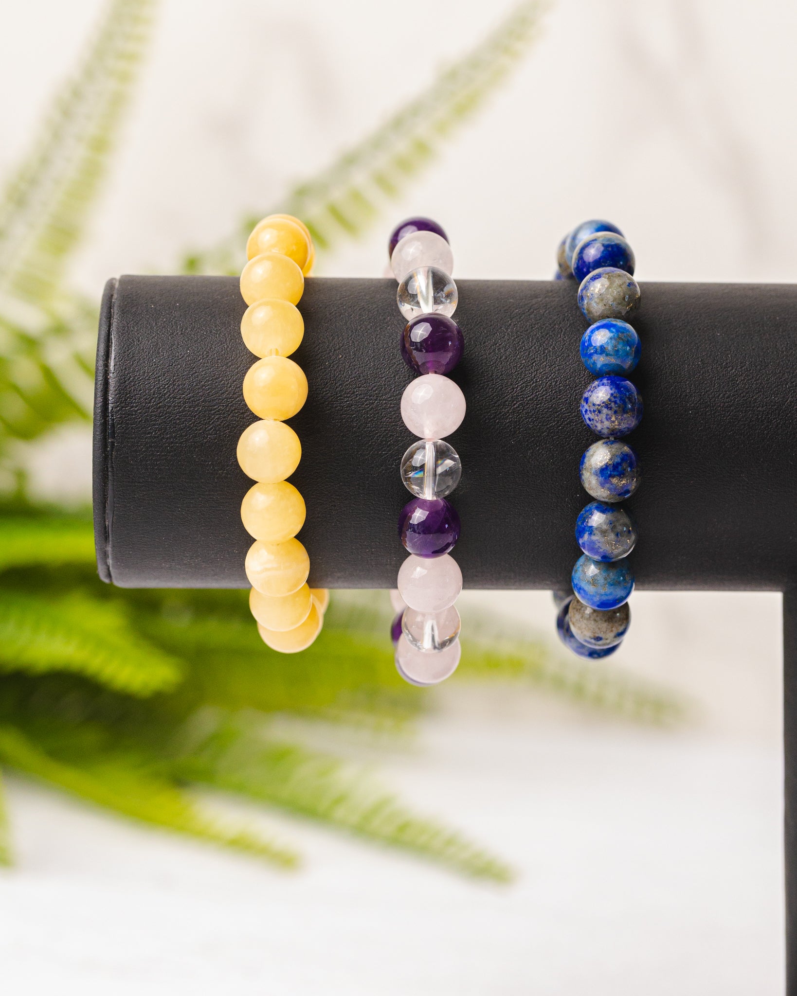 Div. soorten kogelarmbanden 10mm - 3e gratis