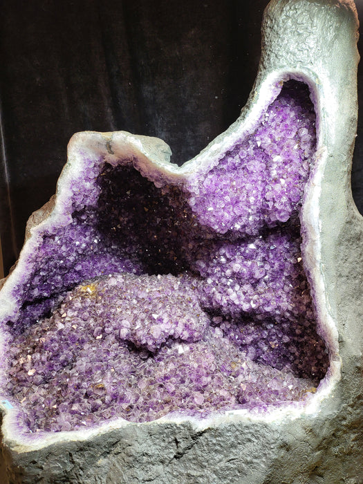 Amethist grot geode van 568 kg uit Brazilie