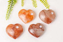 Hartjes van hematoïde kwarts