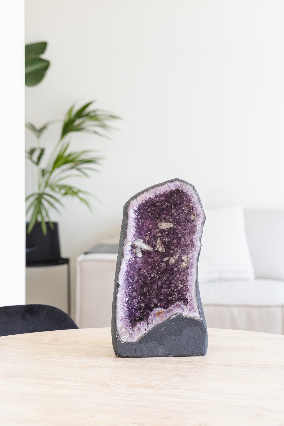 Amethist geode met calciet