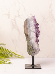 Amethist op standaard #3 - 21cm hoog