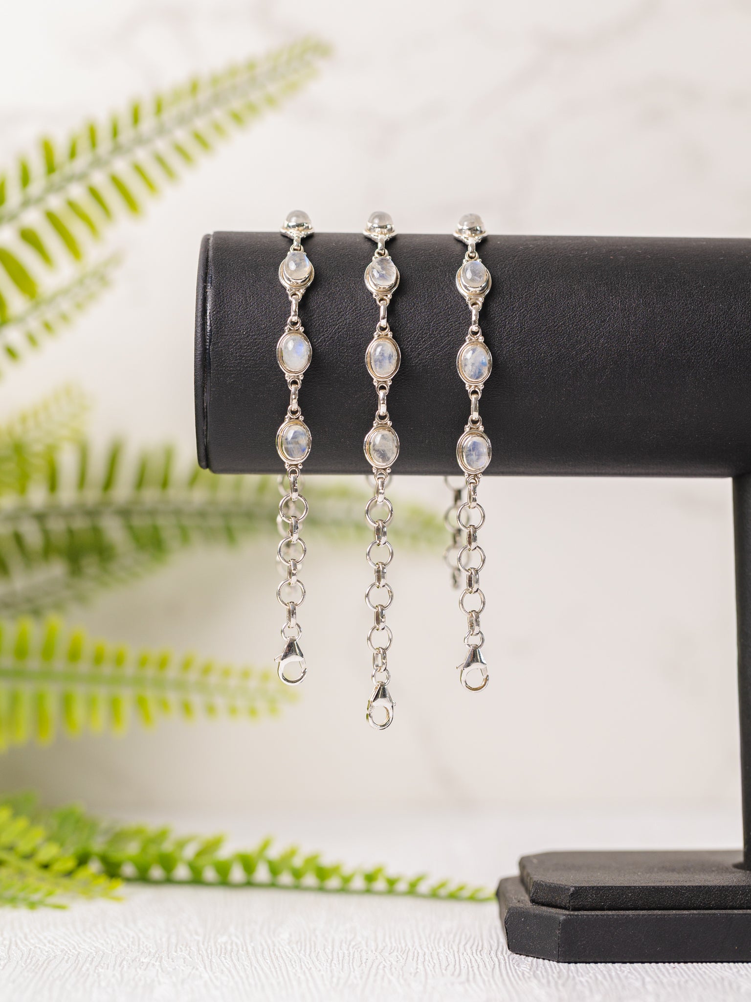 Zilveren maansteen armband