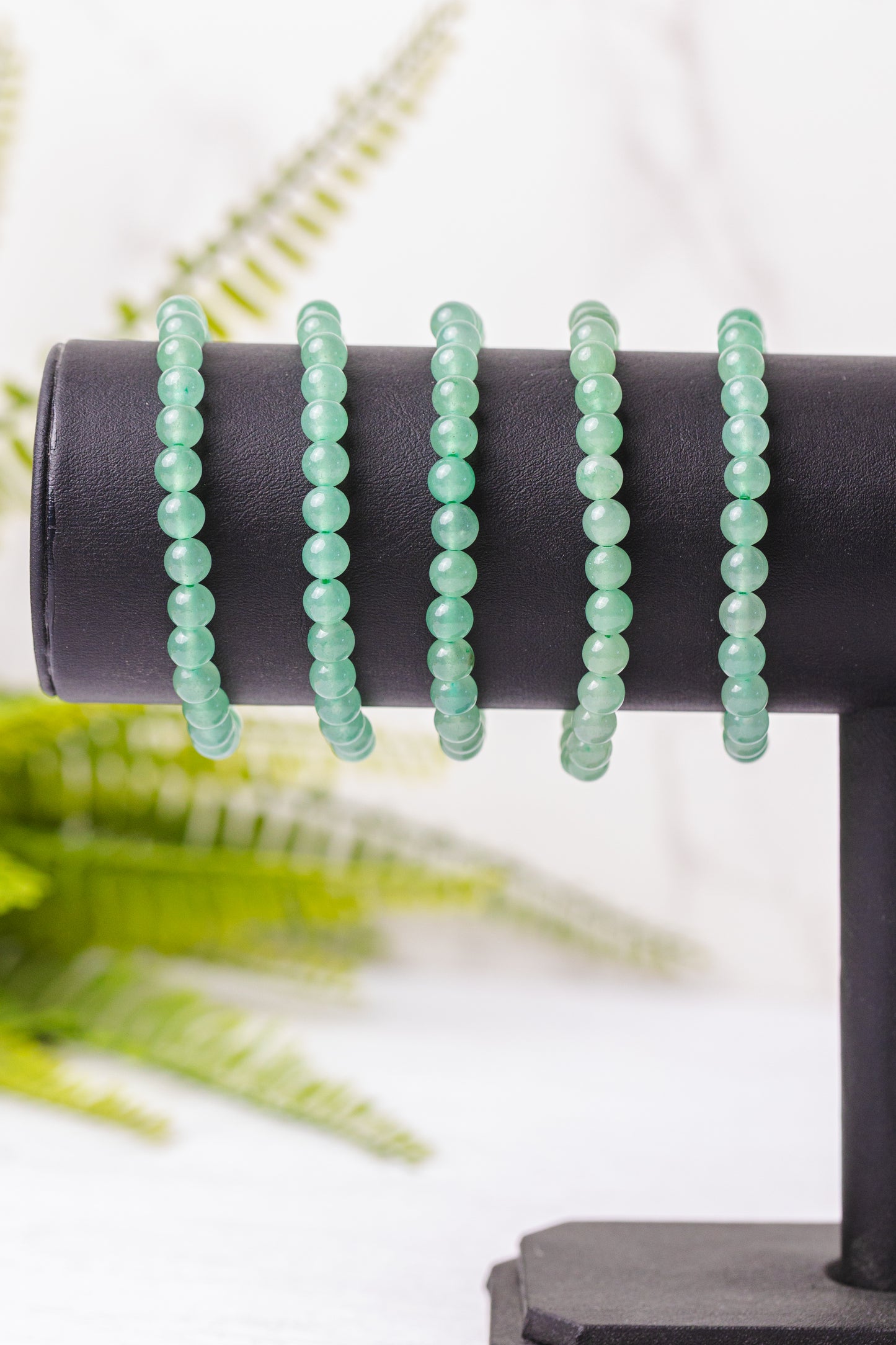 Div. soorten kogelarmbanden 6mm - 3e gratis