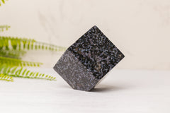 Gabro merliniet kubus