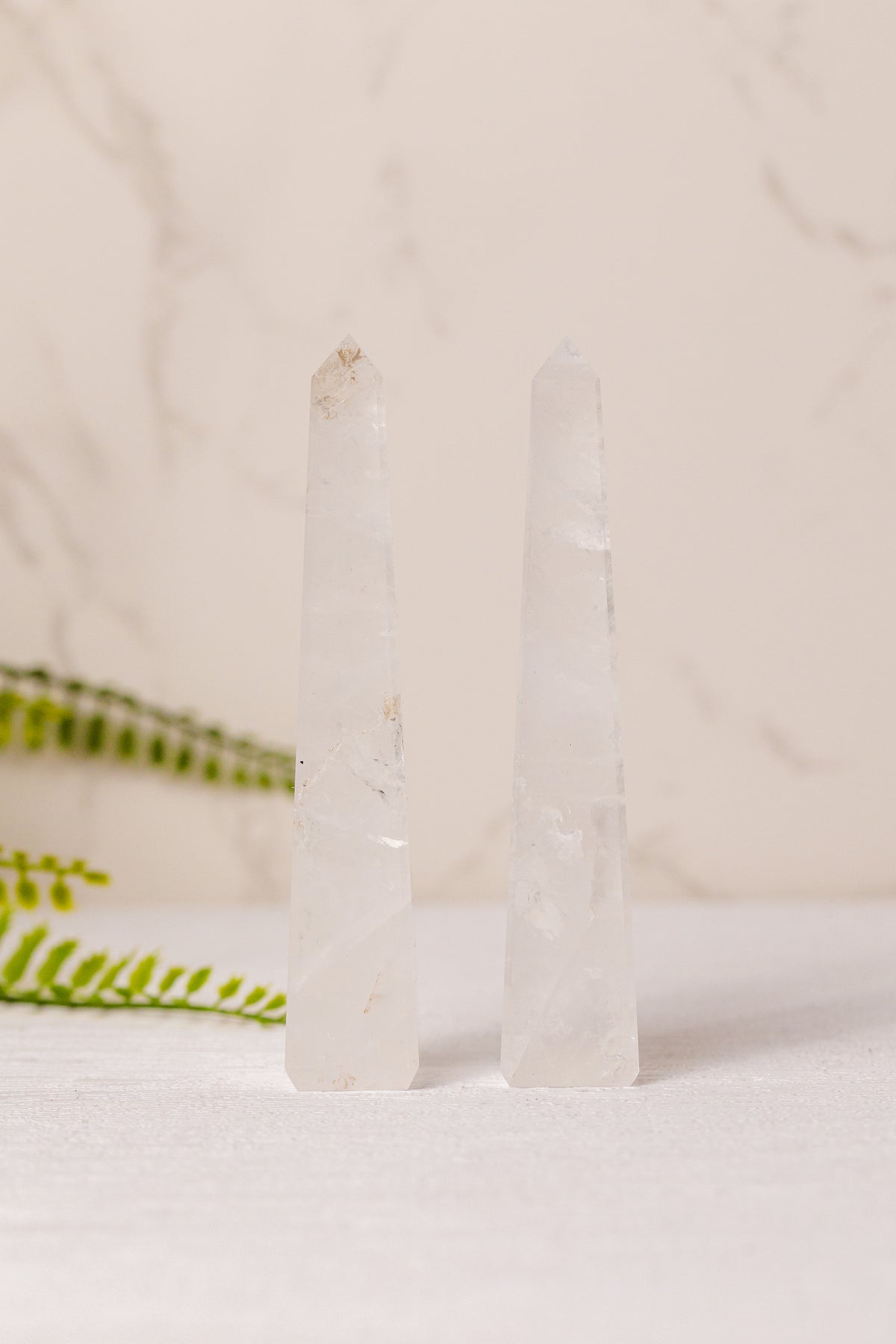 Edelsteen obelisk (Rozenkwarts, Amethist, Bergkristal)