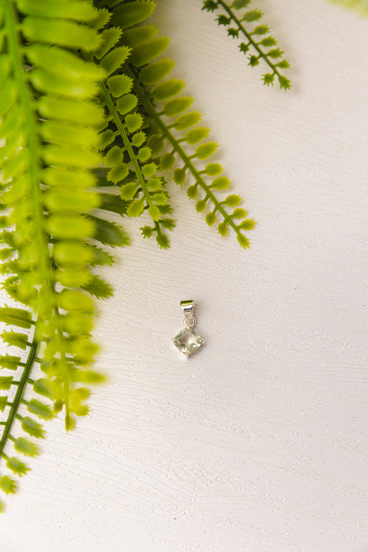 Zilveren groene amethist hanger
