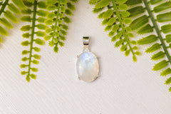 Zilveren maansteen hanger rond