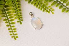 Zilveren maansteen hanger rond