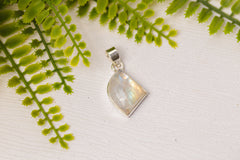 Zilveren maansteen hanger