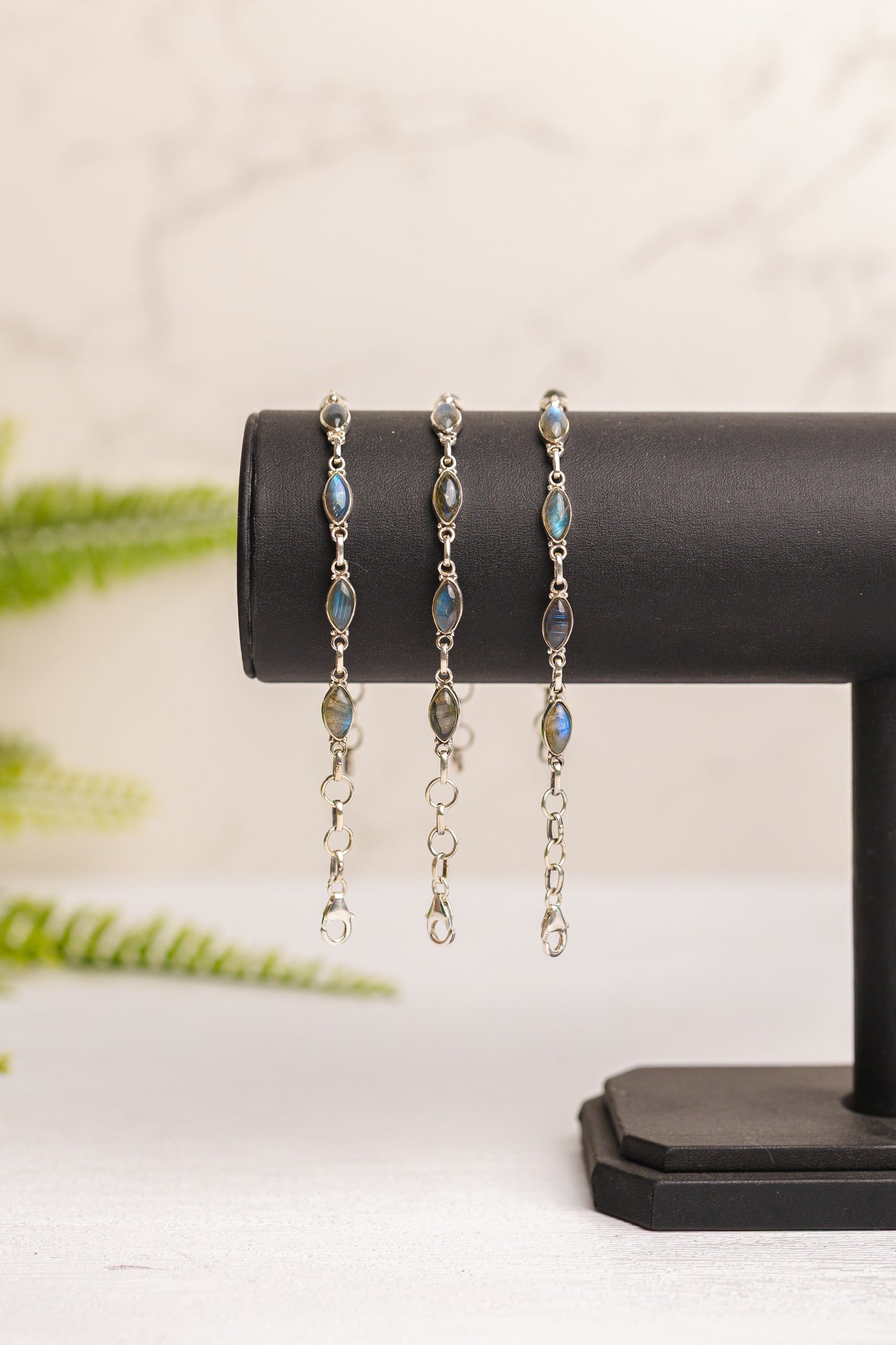 Zilveren labradoriet armband - ovaal