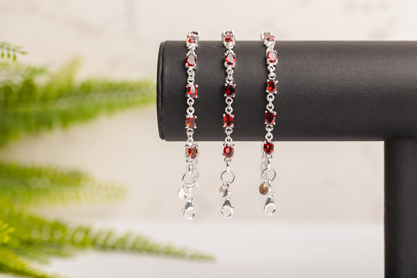 Zilveren granaat armband ovaal