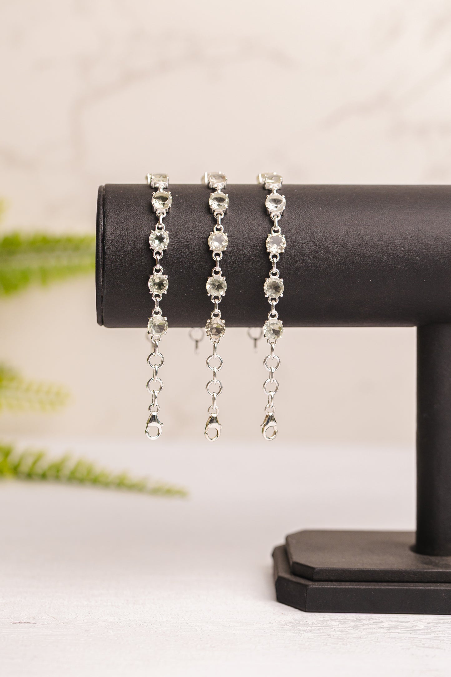 Zilveren groene amethist armband rond