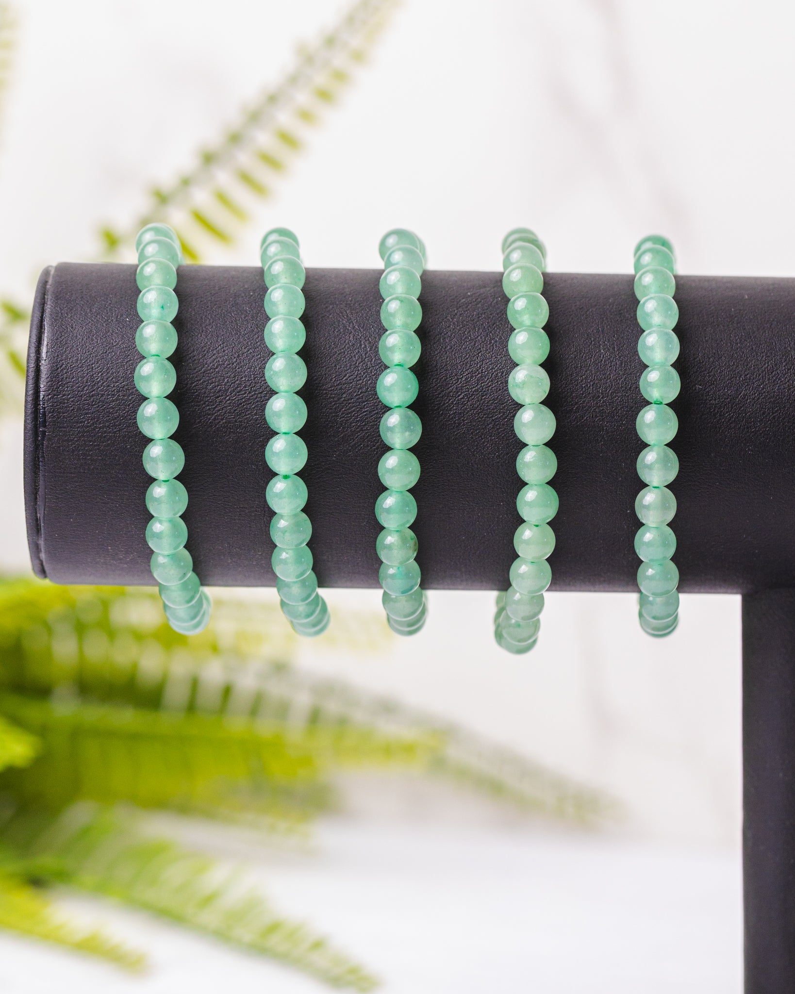 Div. soorten kogelarmbanden 6mm - 3e gratis