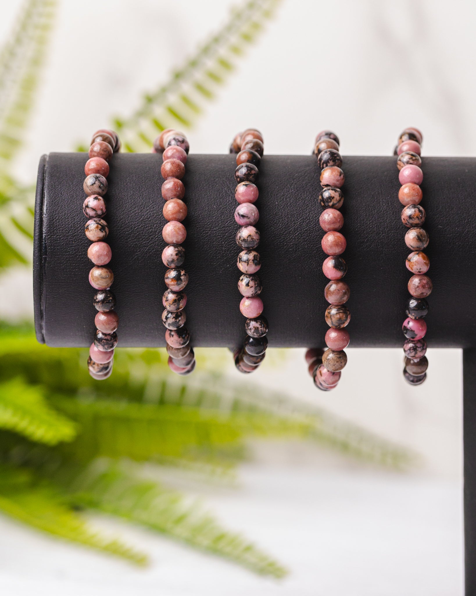 Div. soorten kogelarmbanden 6mm - 3e gratis