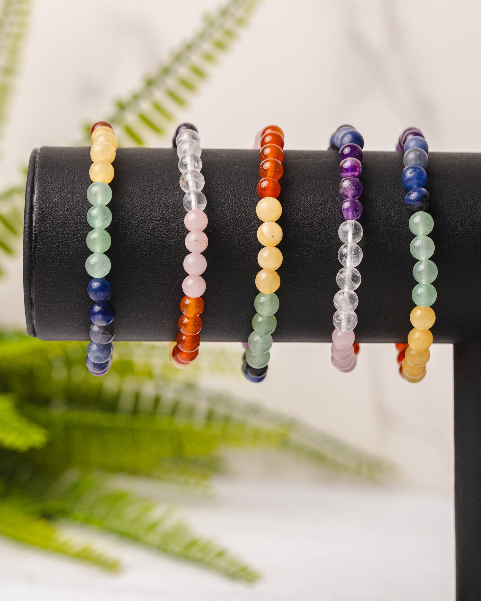 Div. soorten kogelarmbanden 6mm - 3e gratis