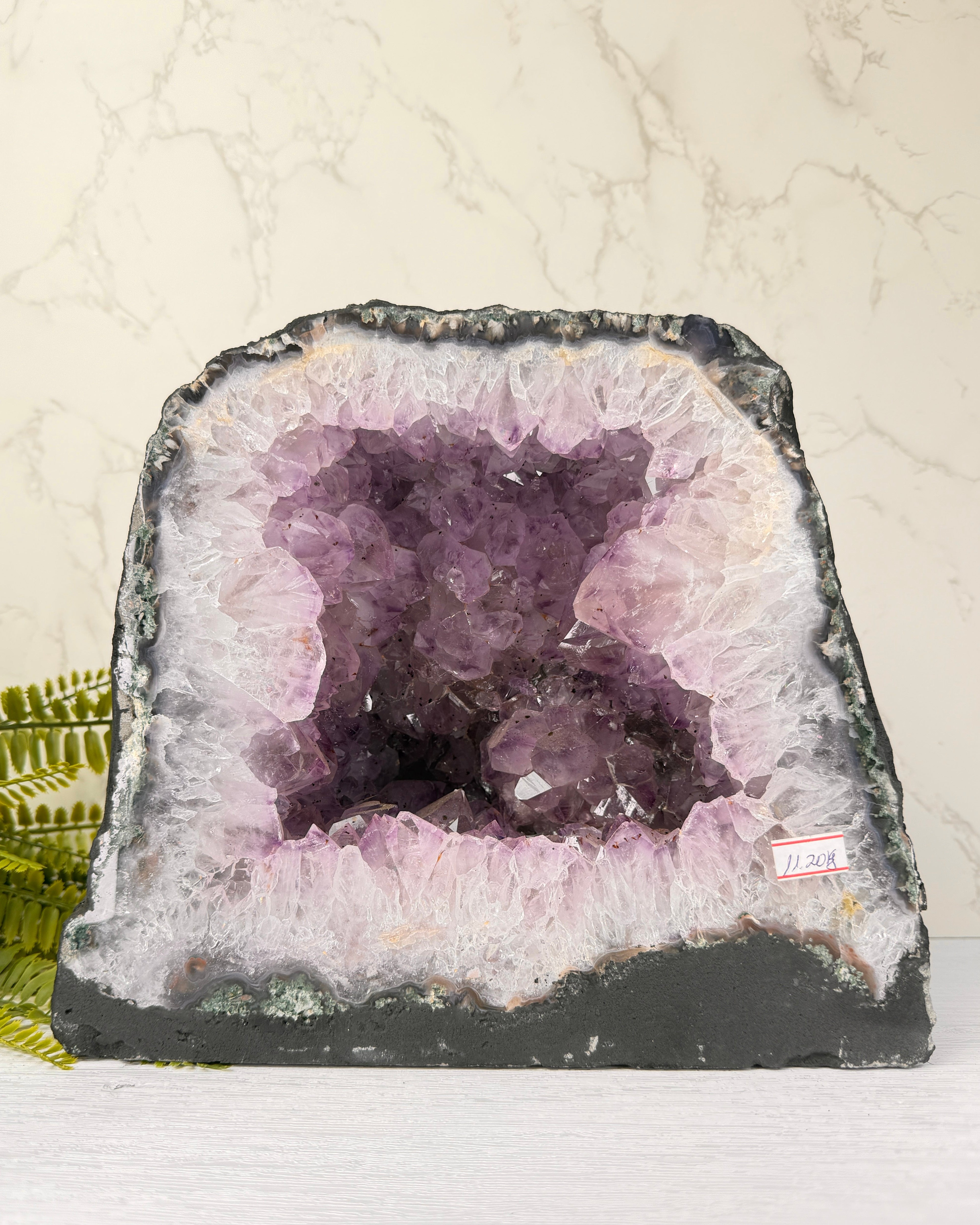 Amethist Geode met Mosagaat