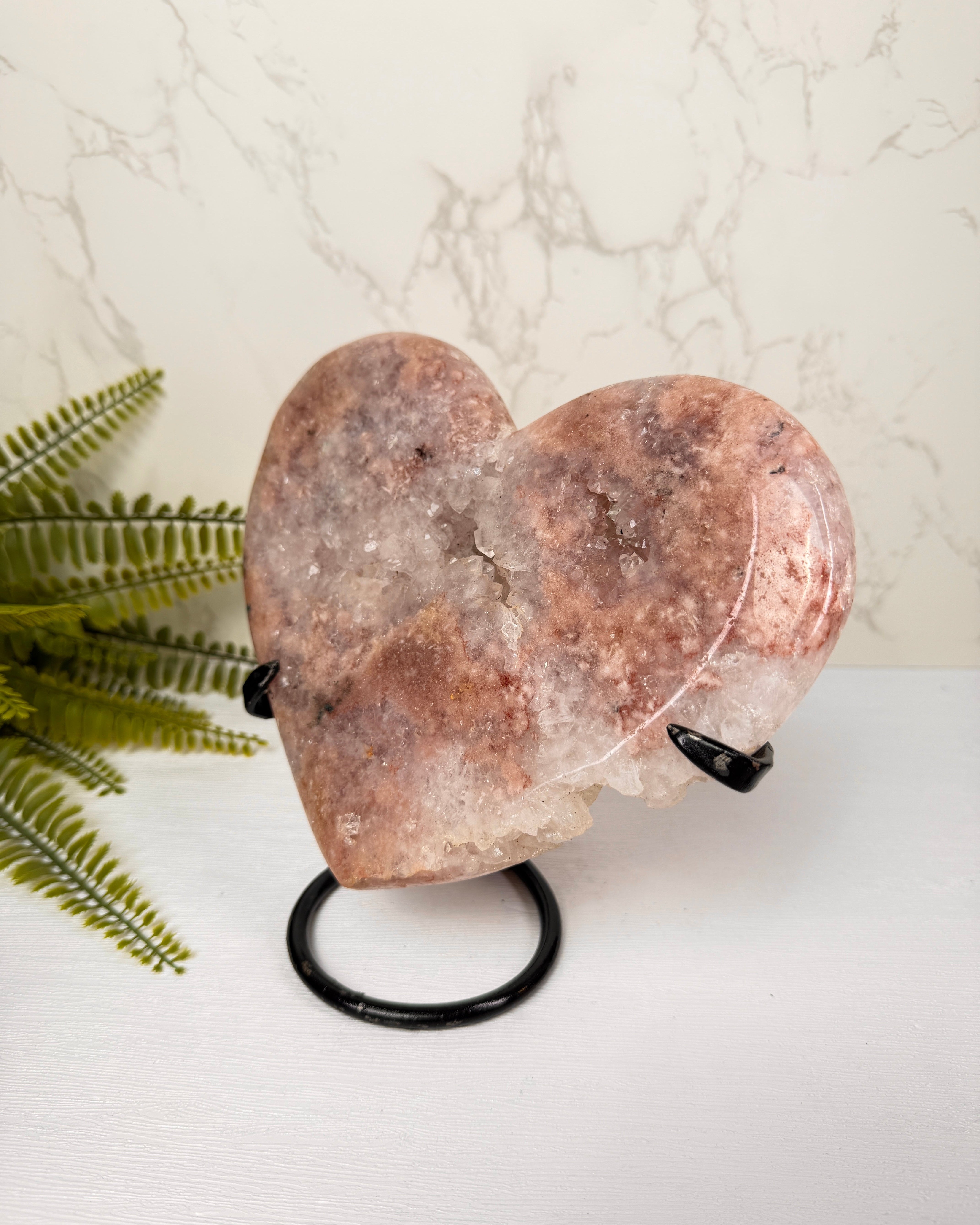 Roze Amethist Hart op standaard