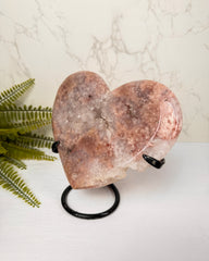 Roze Amethist Hart op standaard