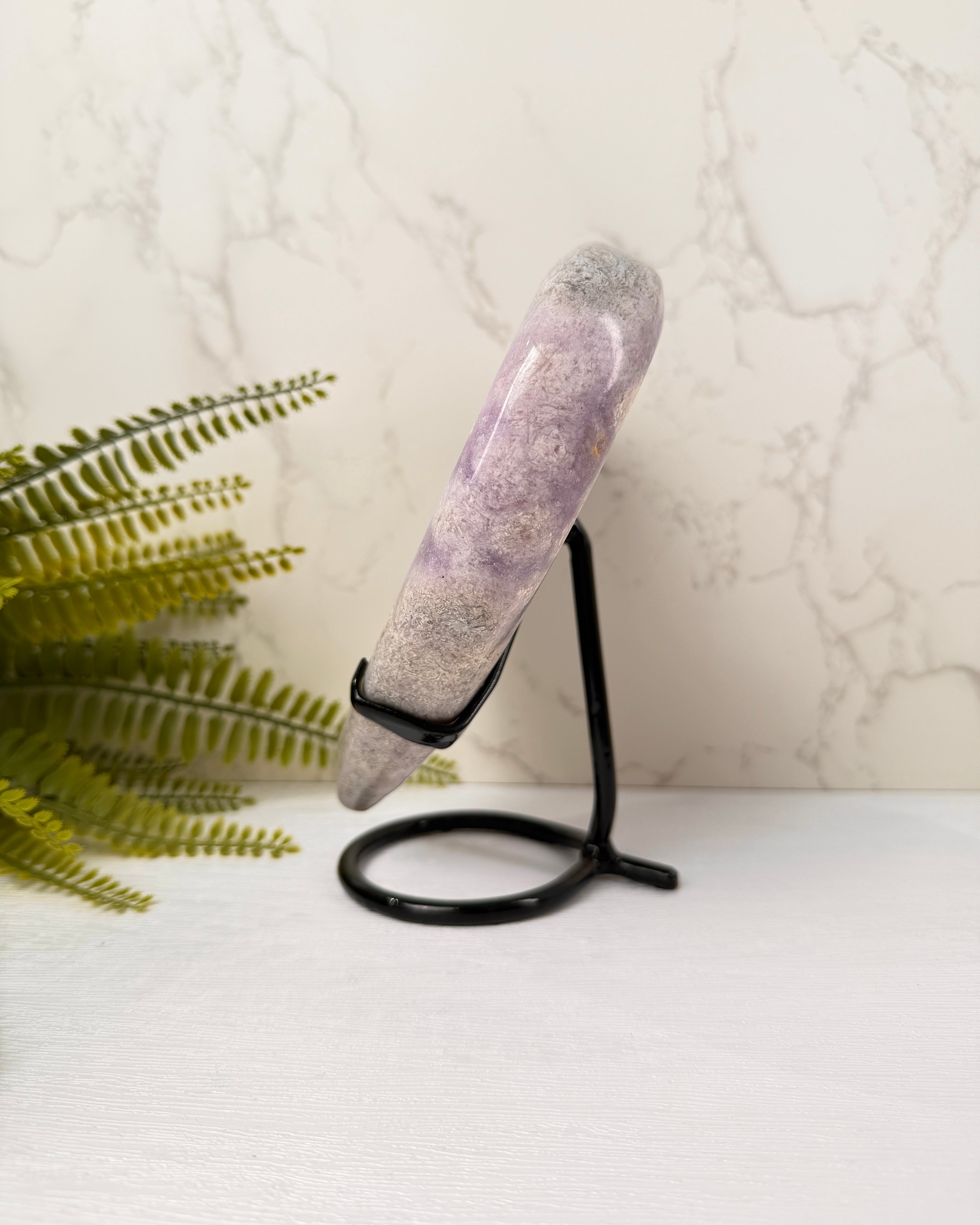 Roze Amethist hart op standaard