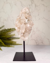 Bergkristal op standaard nummer 3